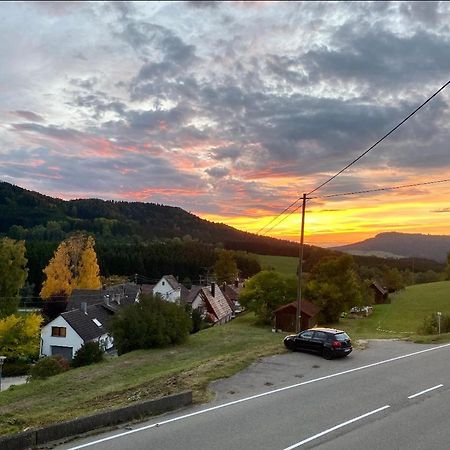 El Greco Ferienwohnung Tieringen Bagian luar foto