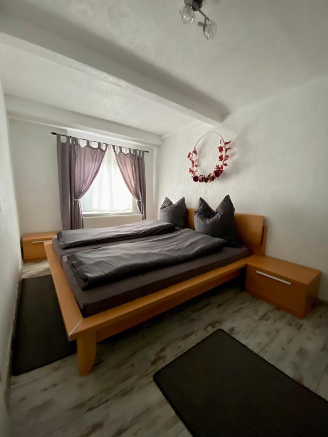 El Greco Ferienwohnung Tieringen Bagian luar foto
